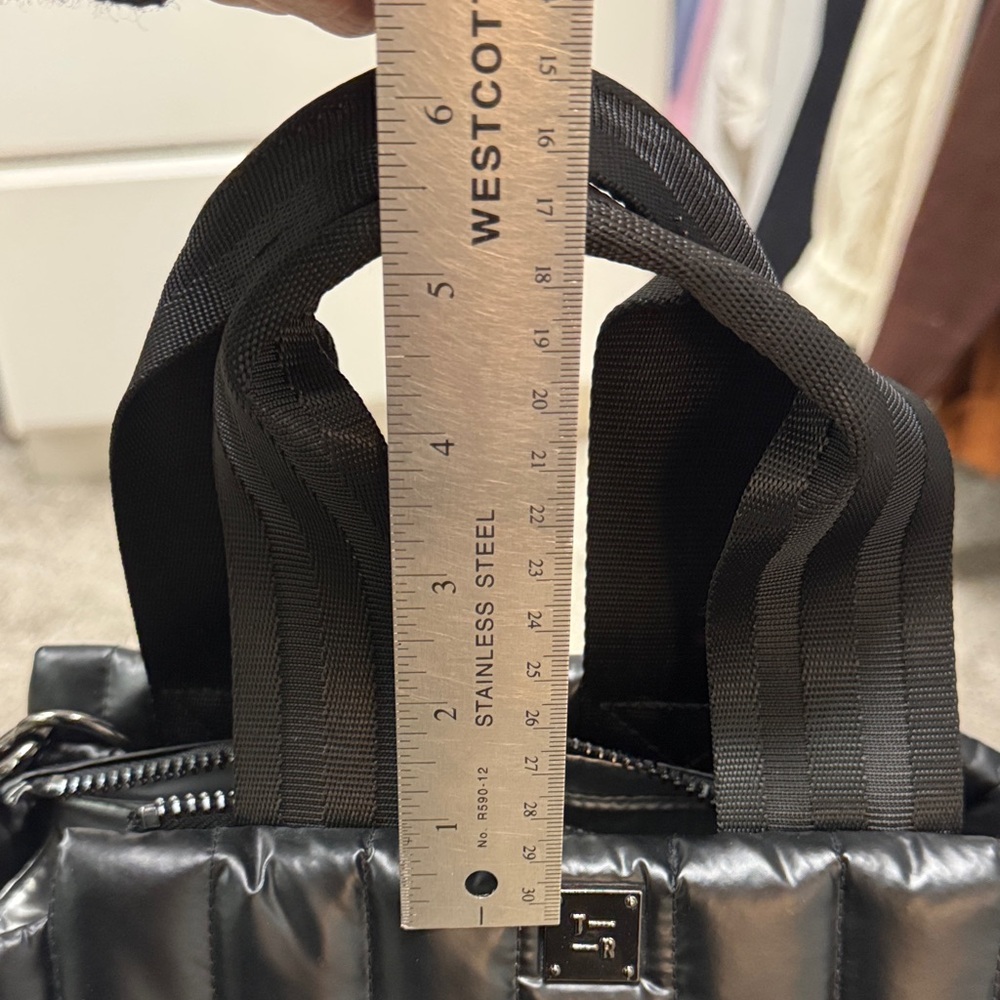 Think Royln Black Puffer Quilted Crossbody Handbag - Picture 11 of 11